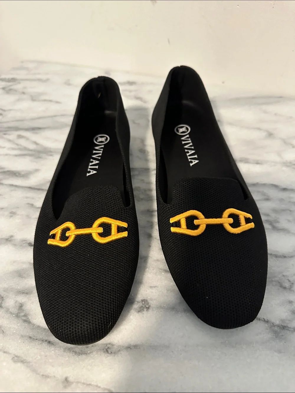 VIVAIA Black Knit Loafers Gold
Horsebit Detail Comfortable
Sustainable Flats 37